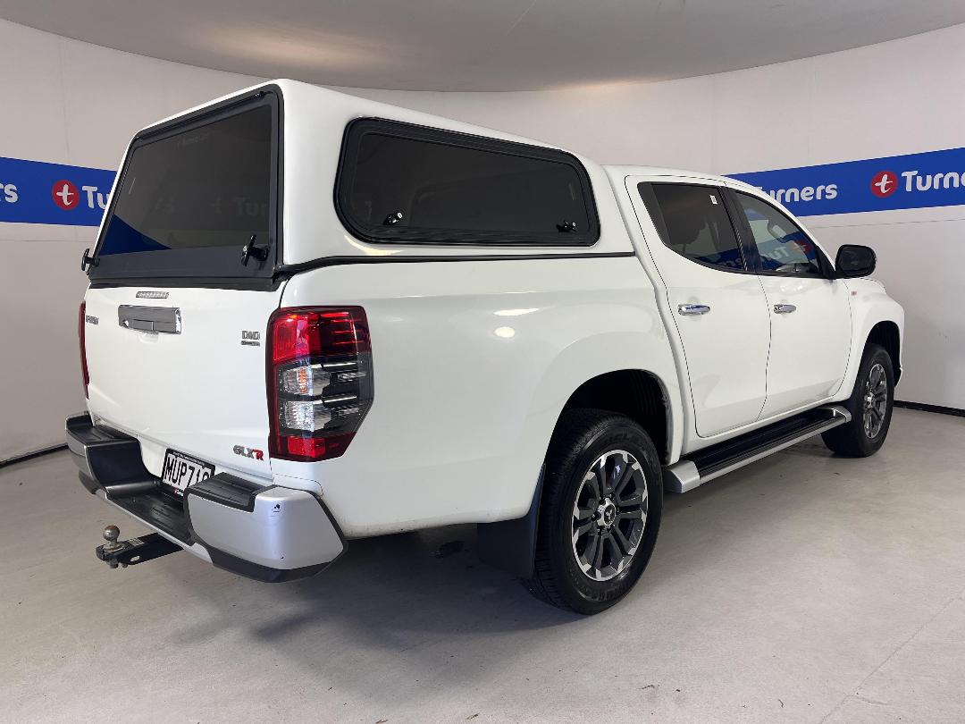 Photo '7' of Mitsubishi Triton