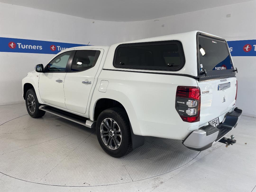 Photo '5' of Mitsubishi Triton