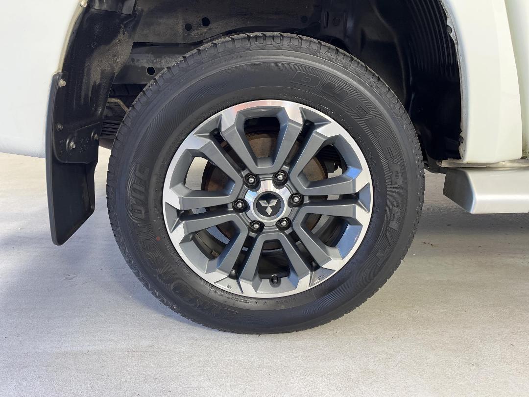 Photo '12' of Mitsubishi Triton Photo '12' of Mitsubishi Triton