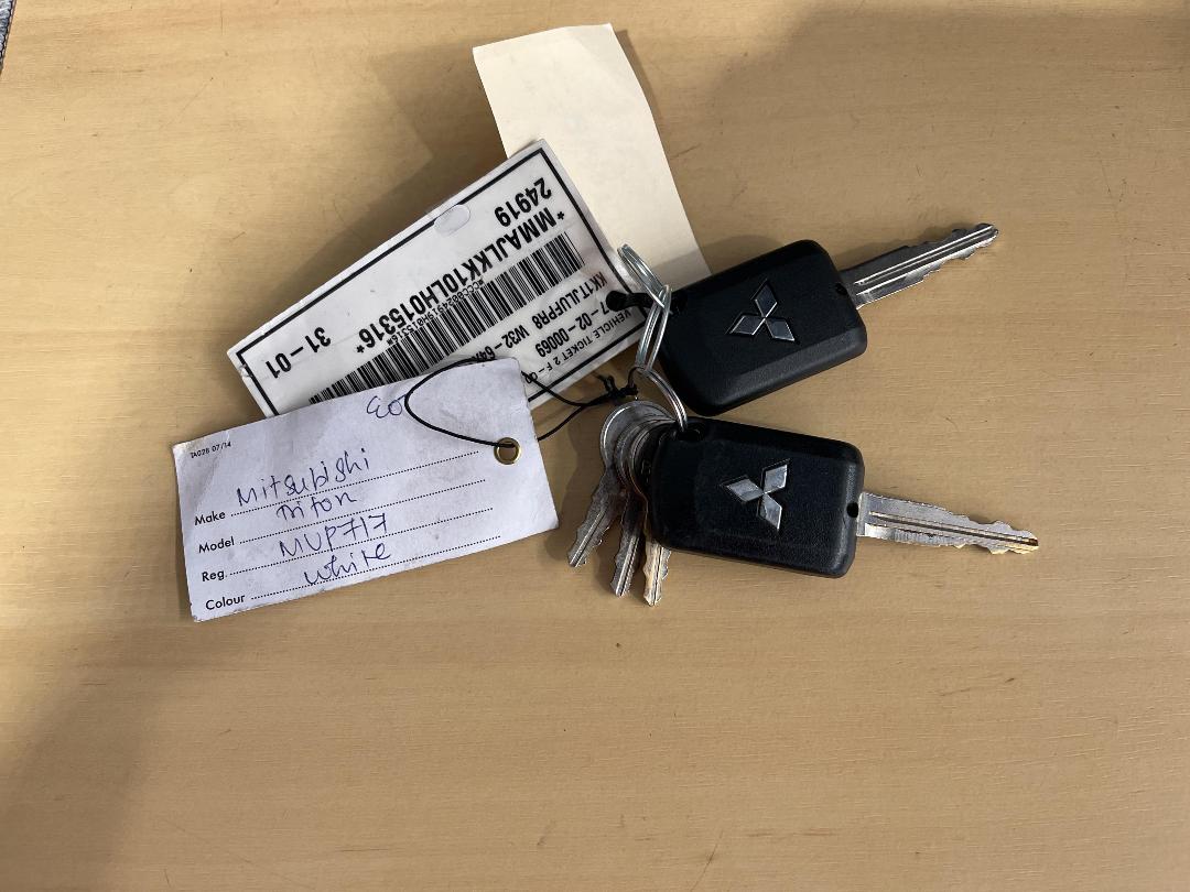 Photo '22' of Mitsubishi Triton Photo '22' of Mitsubishi Triton