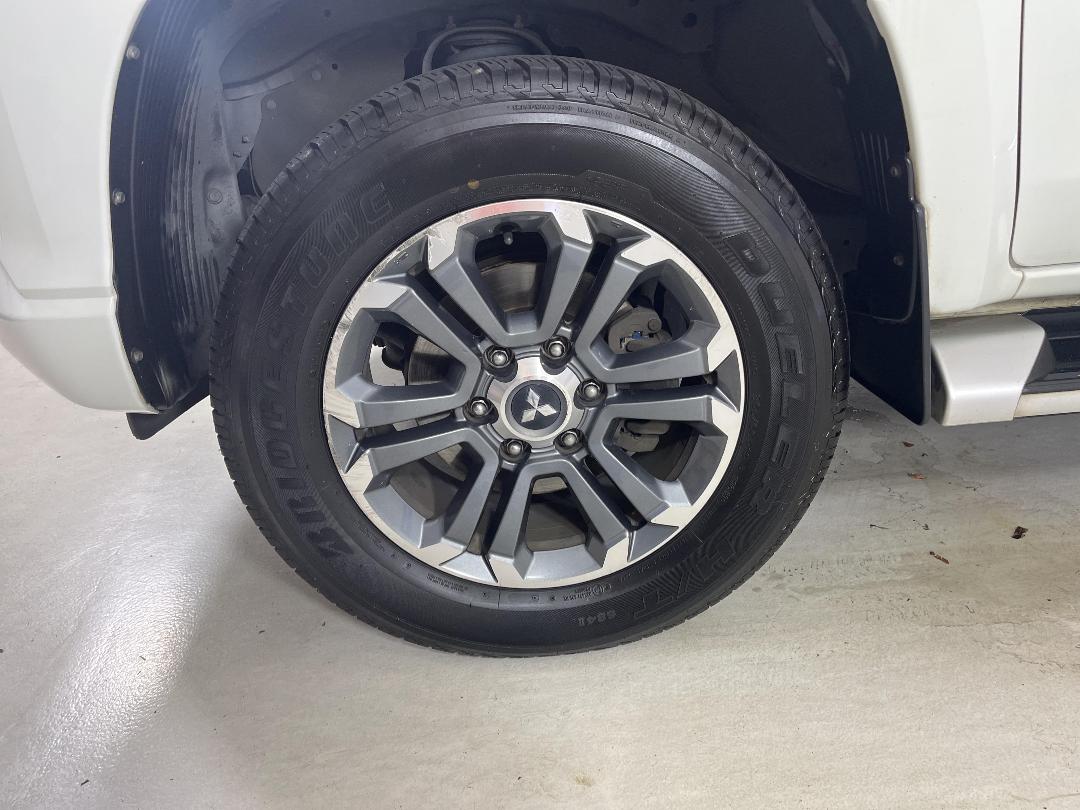 Photo '10' of Mitsubishi Triton Photo '10' of Mitsubishi Triton