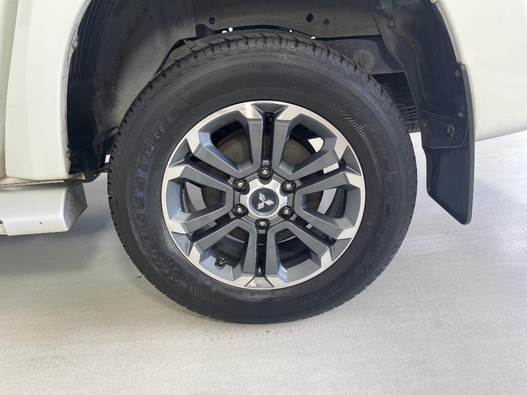 Photo '11' of Mitsubishi Triton Photo '11' of Mitsubishi Triton