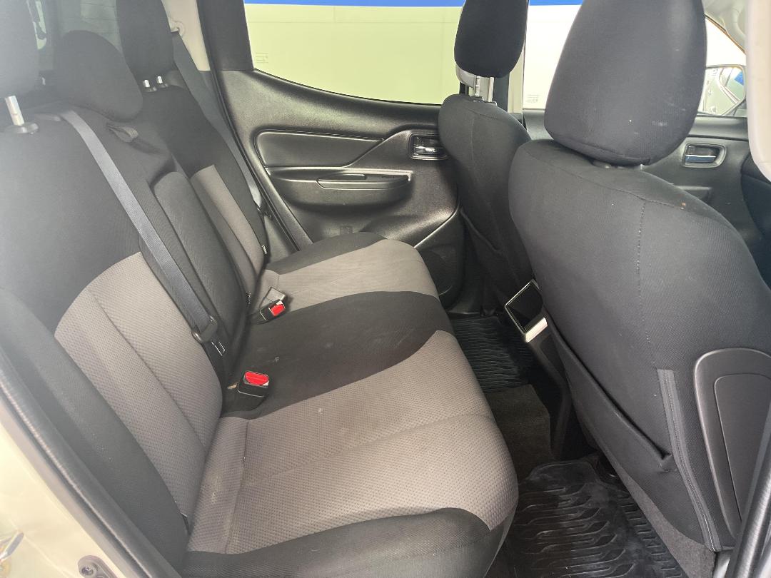 Photo '20' of Mitsubishi Triton Photo '20' of Mitsubishi Triton