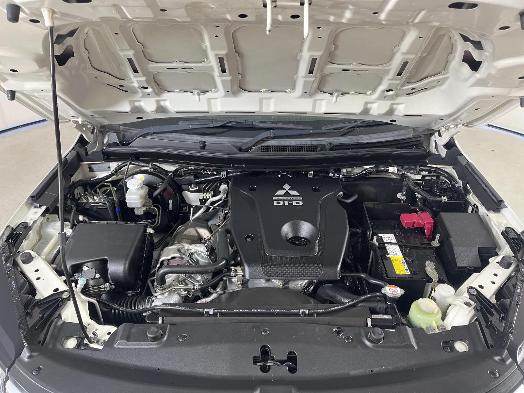 Photo '13' of Mitsubishi Triton Photo '13' of Mitsubishi Triton