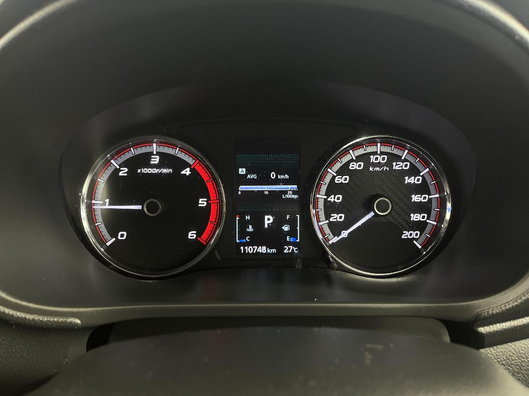 Photo '21' of Mitsubishi Triton Photo '21' of Mitsubishi Triton