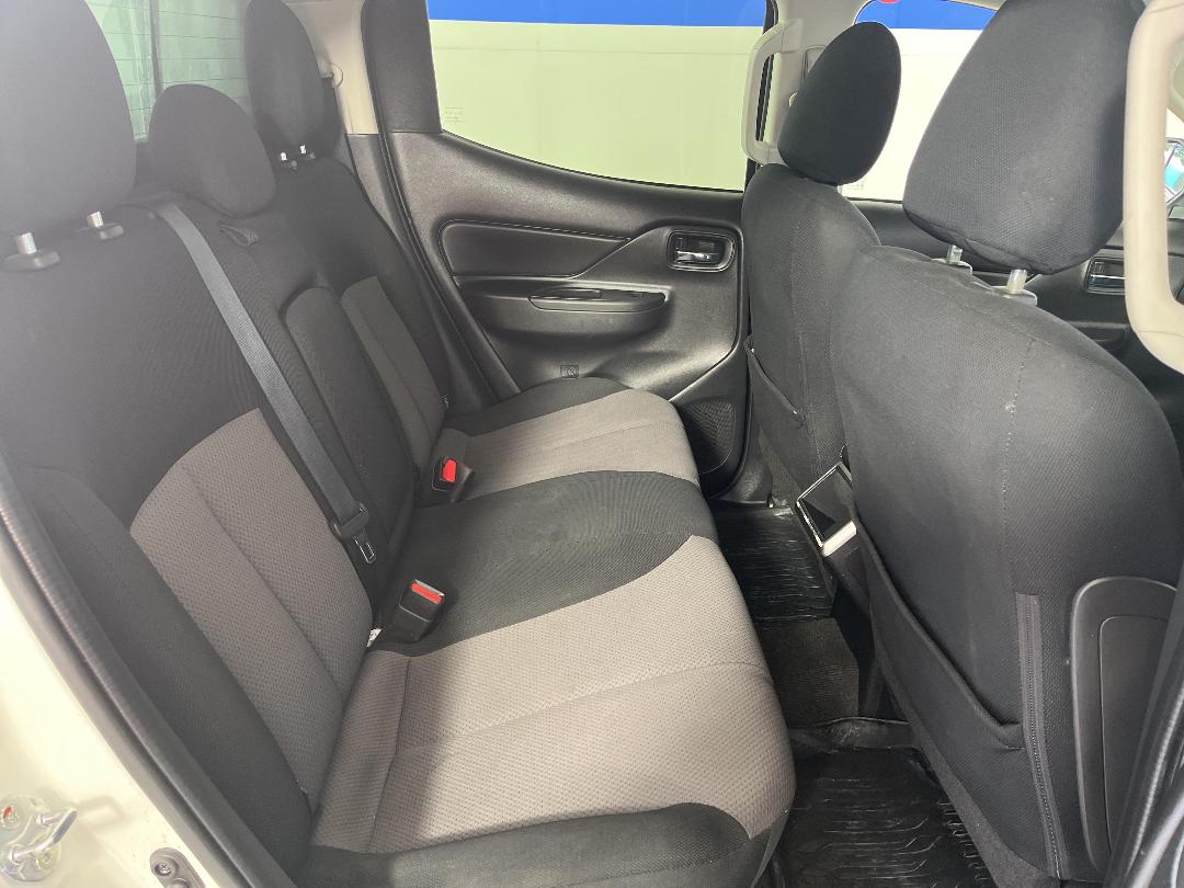 Photo '20' of Mitsubishi Triton Photo '20' of Mitsubishi Triton