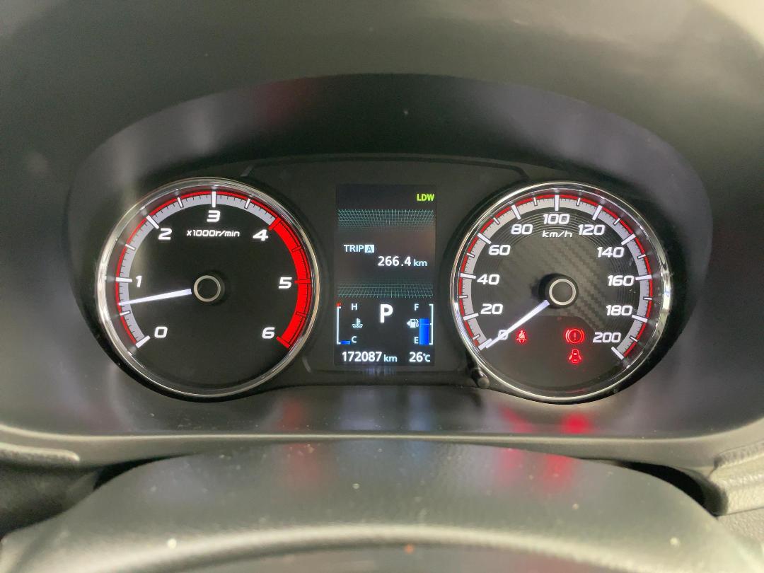 Photo '21' of Mitsubishi Triton