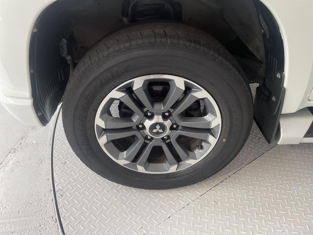 Photo '10' of Mitsubishi Triton Photo '10' of Mitsubishi Triton