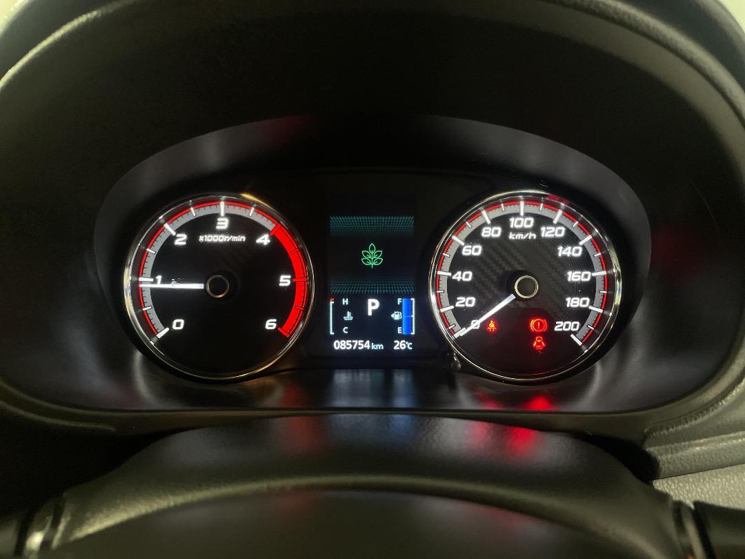 Photo '21' of Mitsubishi Triton Photo '21' of Mitsubishi Triton