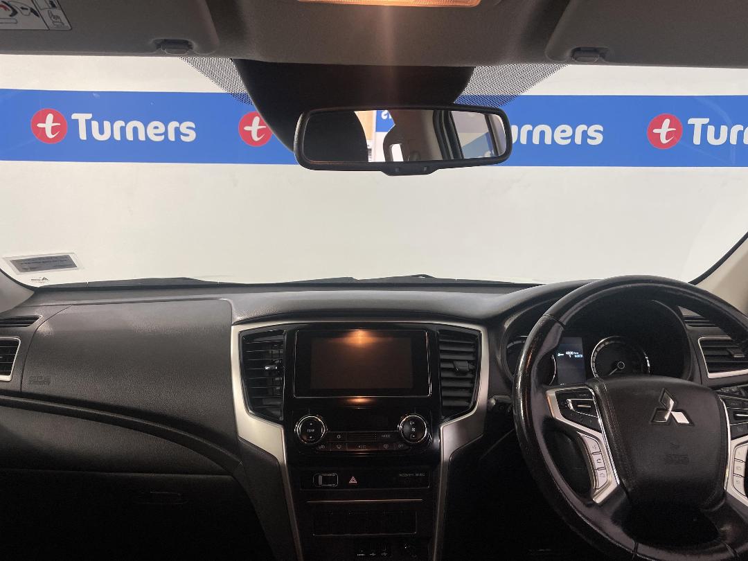 Photo '17' of Mitsubishi Triton Photo '17' of Mitsubishi Triton