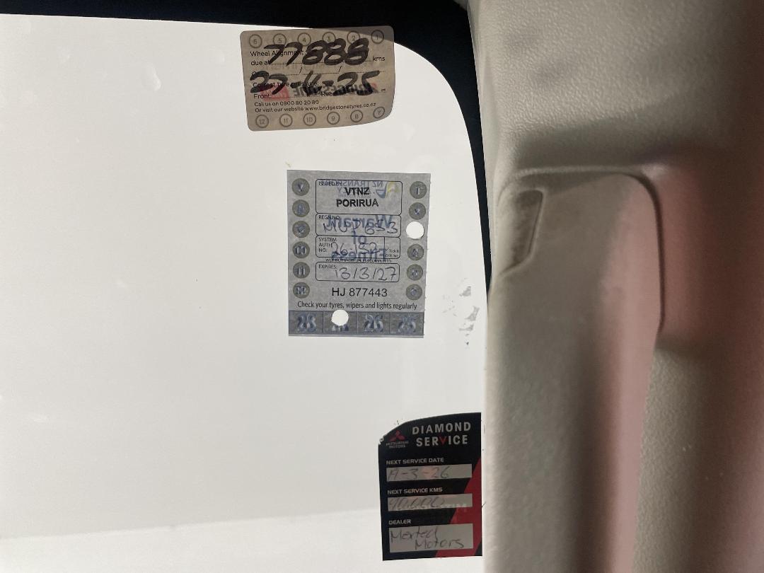 Photo '34' of Mitsubishi Triton Photo '34' of Mitsubishi Triton