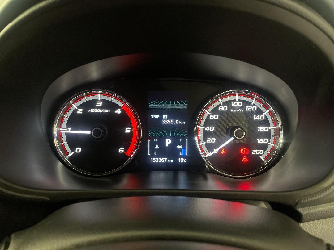 Photo '21' of Mitsubishi Triton Photo '21' of Mitsubishi Triton