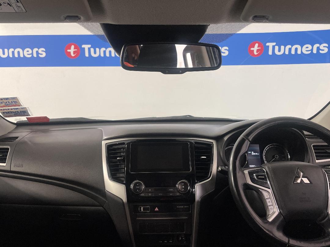 Photo '17' of Mitsubishi Triton Photo '17' of Mitsubishi Triton