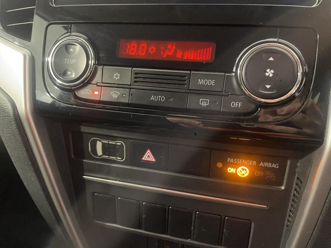 Photo '31' of Mitsubishi Triton Photo '31' of Mitsubishi Triton