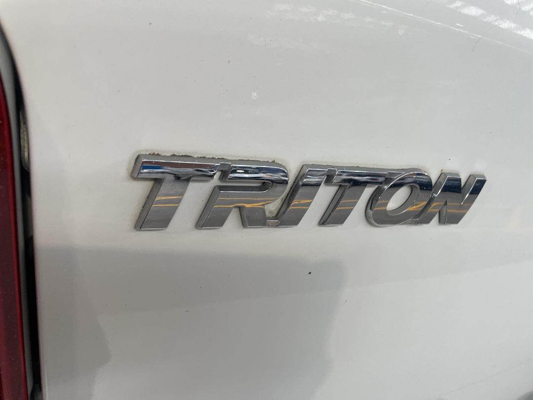 Photo '36' of Mitsubishi Triton Photo '36' of Mitsubishi Triton