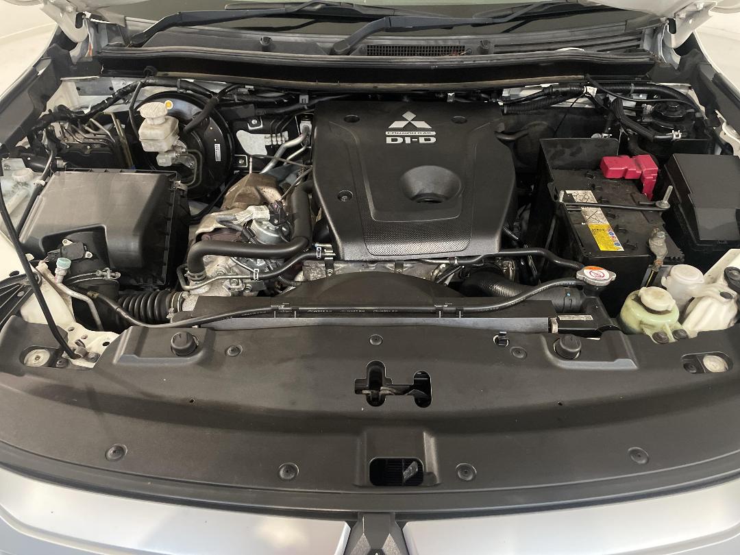 Photo '13' of Mitsubishi Triton Photo '13' of Mitsubishi Triton