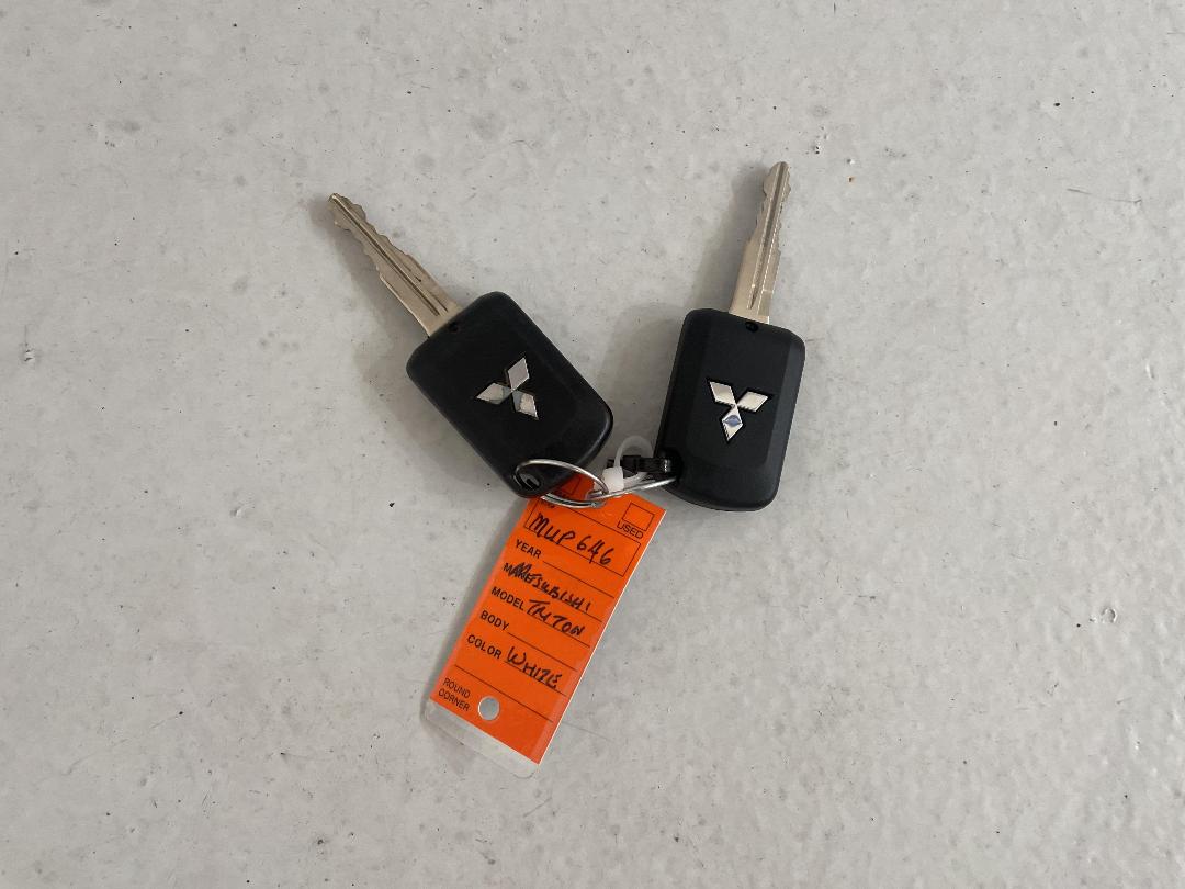 Photo '22' of Mitsubishi Triton Photo '22' of Mitsubishi Triton