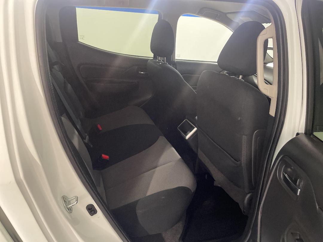 Photo '20' of Mitsubishi Triton Photo '20' of Mitsubishi Triton