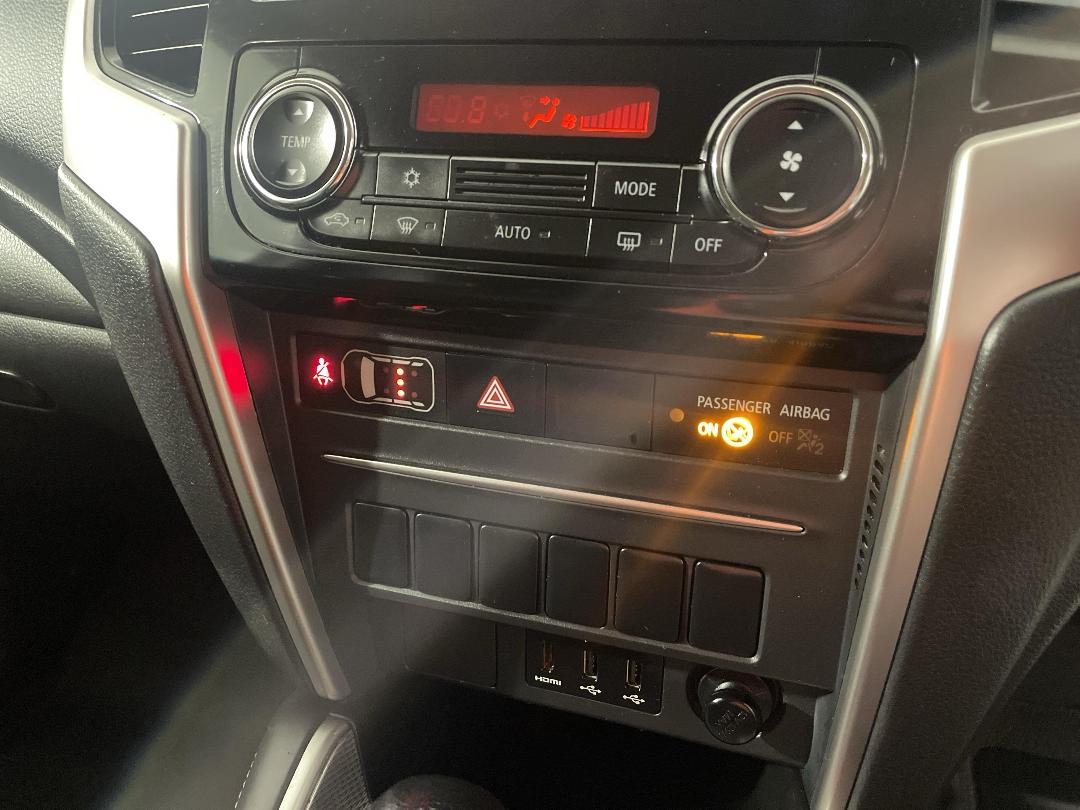 Photo '31' of Mitsubishi Triton Photo '31' of Mitsubishi Triton