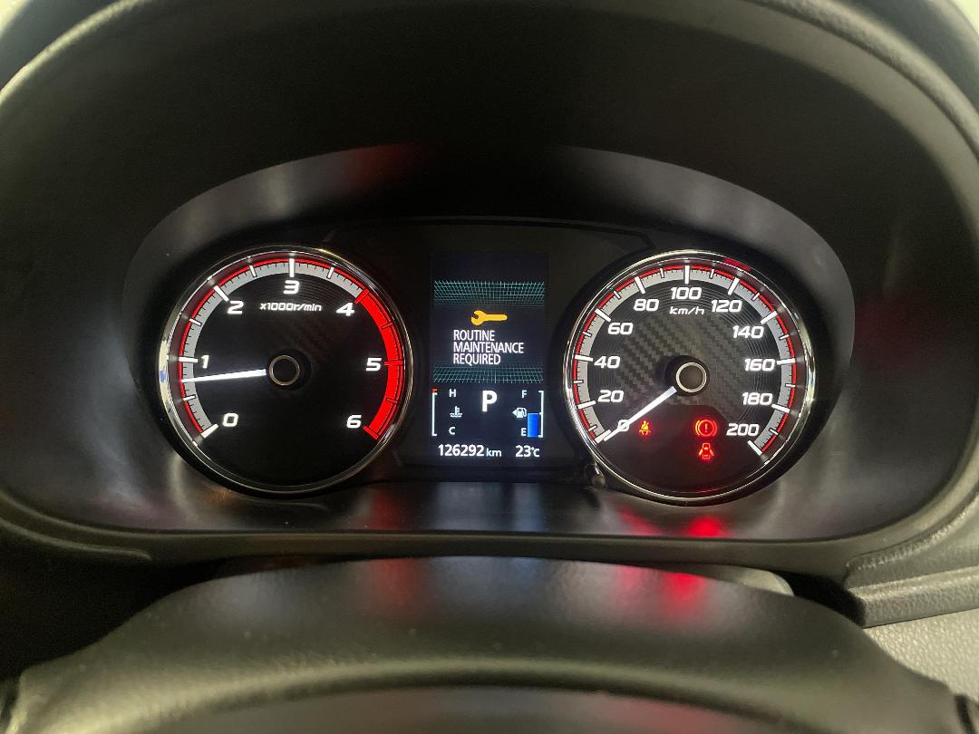 Photo '21' of Mitsubishi Triton Photo '21' of Mitsubishi Triton