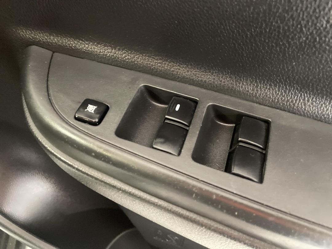 Photo '24' of Mitsubishi Triton Photo '24' of Mitsubishi Triton