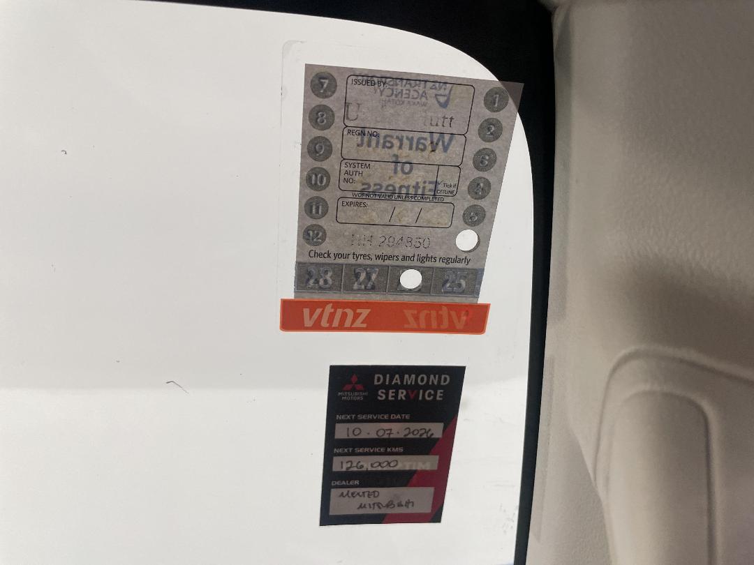 Photo '34' of Mitsubishi Triton Photo '34' of Mitsubishi Triton