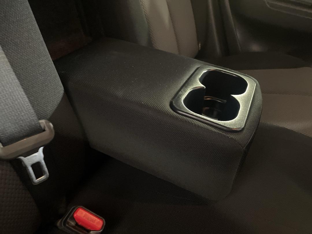 Photo '23' of Mitsubishi Triton