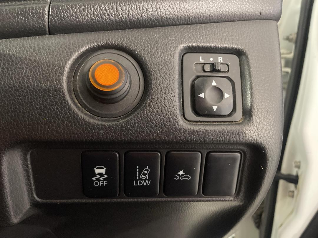 Photo '26' of Mitsubishi Triton