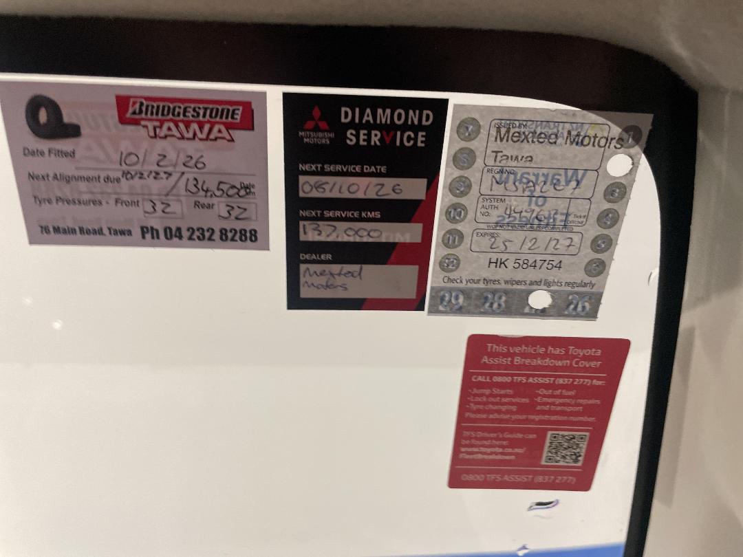 Photo '35' of Mitsubishi Triton