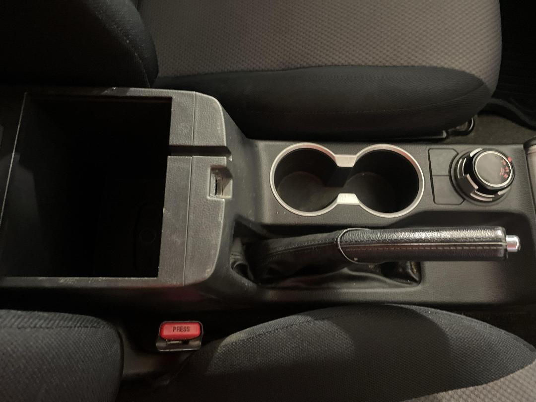 Photo '34' of Mitsubishi Triton