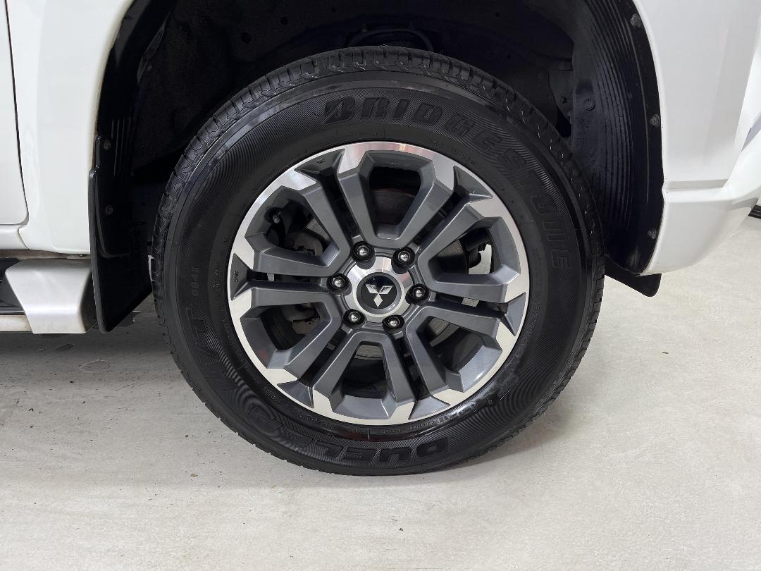 Photo '9' of Mitsubishi Triton Photo '9' of Mitsubishi Triton