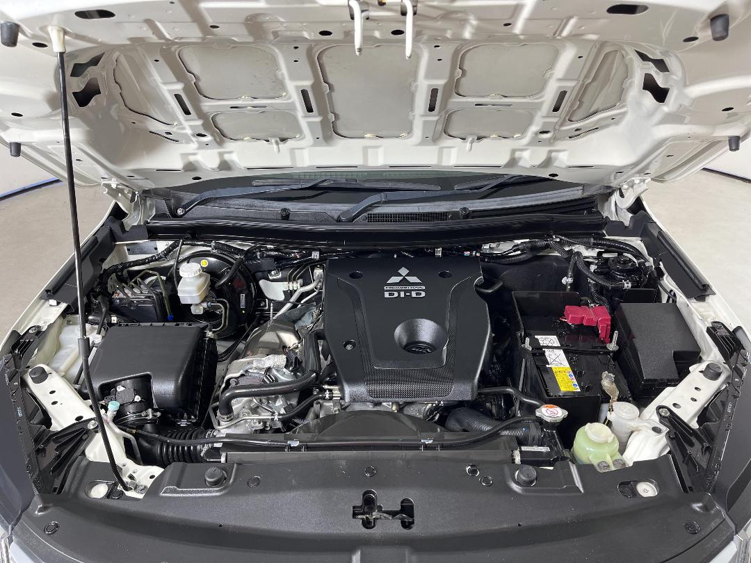 Photo '13' of Mitsubishi Triton Photo '13' of Mitsubishi Triton