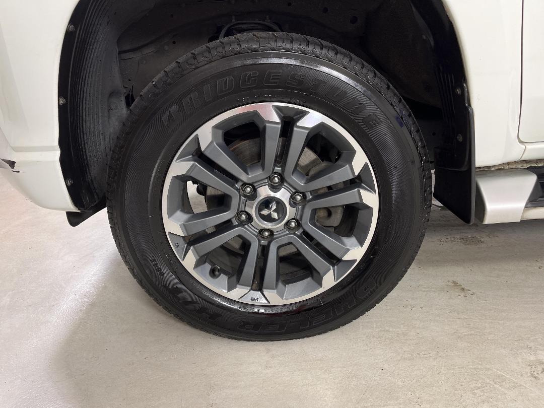 Photo '10' of Mitsubishi Triton Photo '10' of Mitsubishi Triton