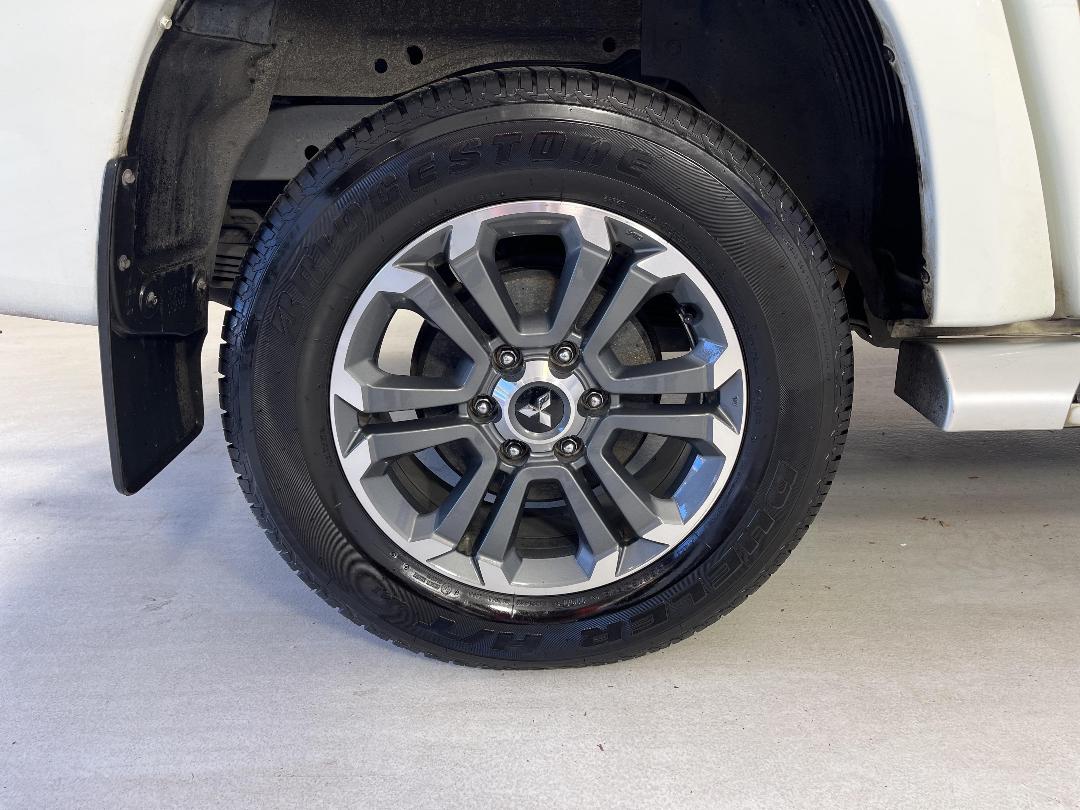 Photo '12' of Mitsubishi Triton Photo '12' of Mitsubishi Triton