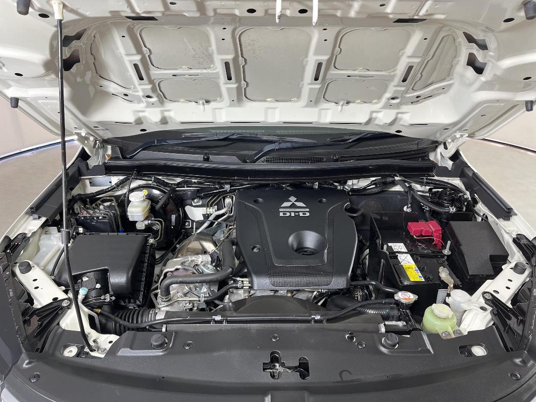 Photo '13' of Mitsubishi Triton Photo '13' of Mitsubishi Triton