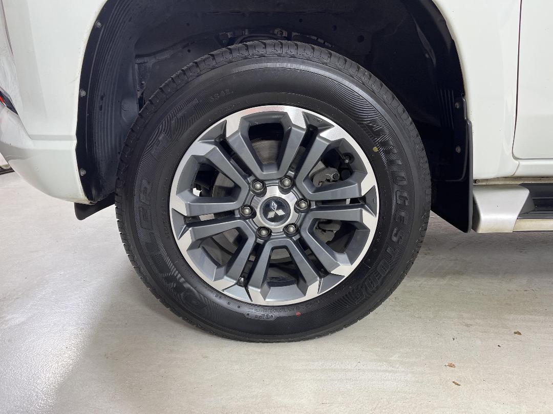 Photo '10' of Mitsubishi Triton Photo '10' of Mitsubishi Triton