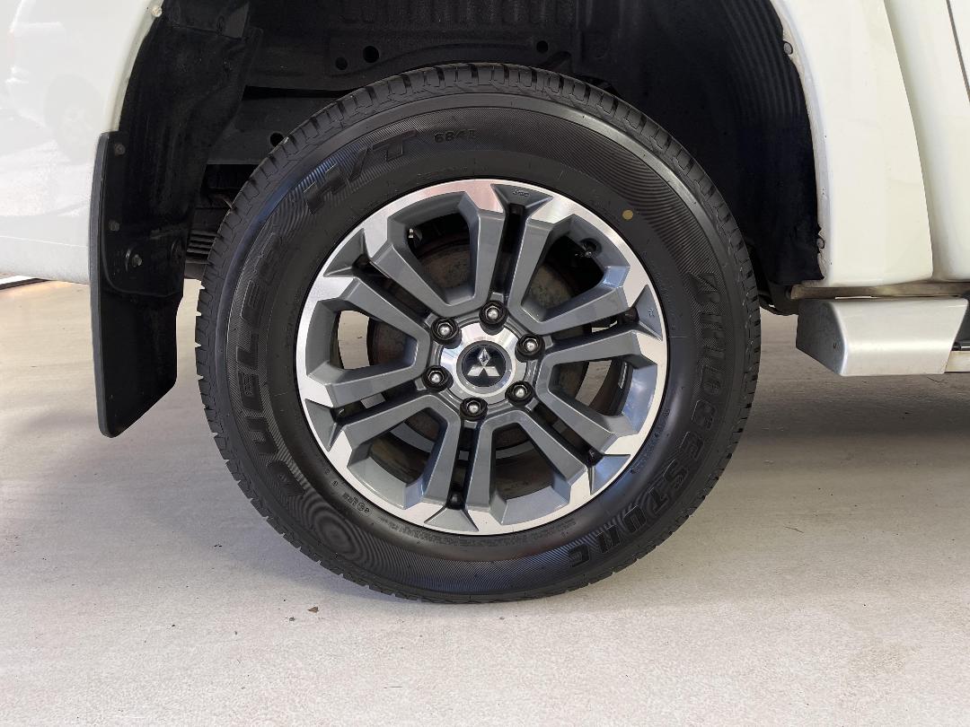 Photo '12' of Mitsubishi Triton Photo '12' of Mitsubishi Triton