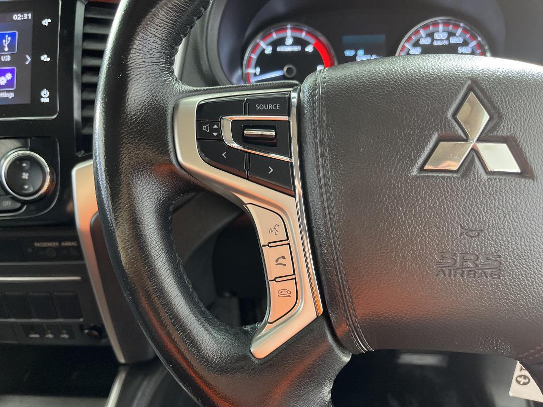 Photo '25' of Mitsubishi Triton