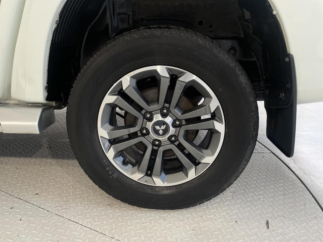 Photo '11' of Mitsubishi Triton Photo '11' of Mitsubishi Triton