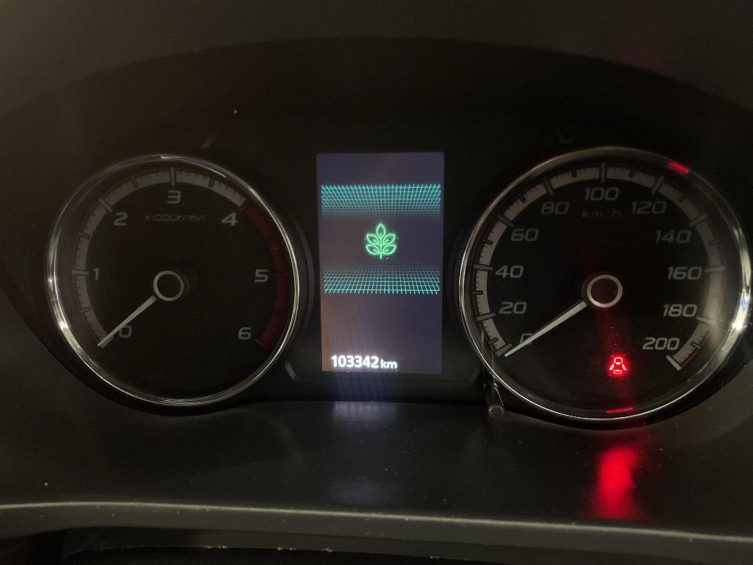 Photo '21' of Mitsubishi Triton Photo '21' of Mitsubishi Triton