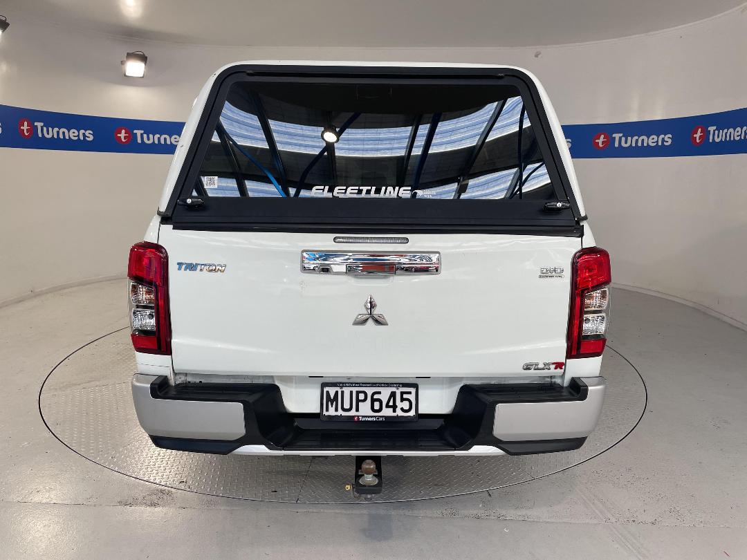 Photo '6' of Mitsubishi Triton