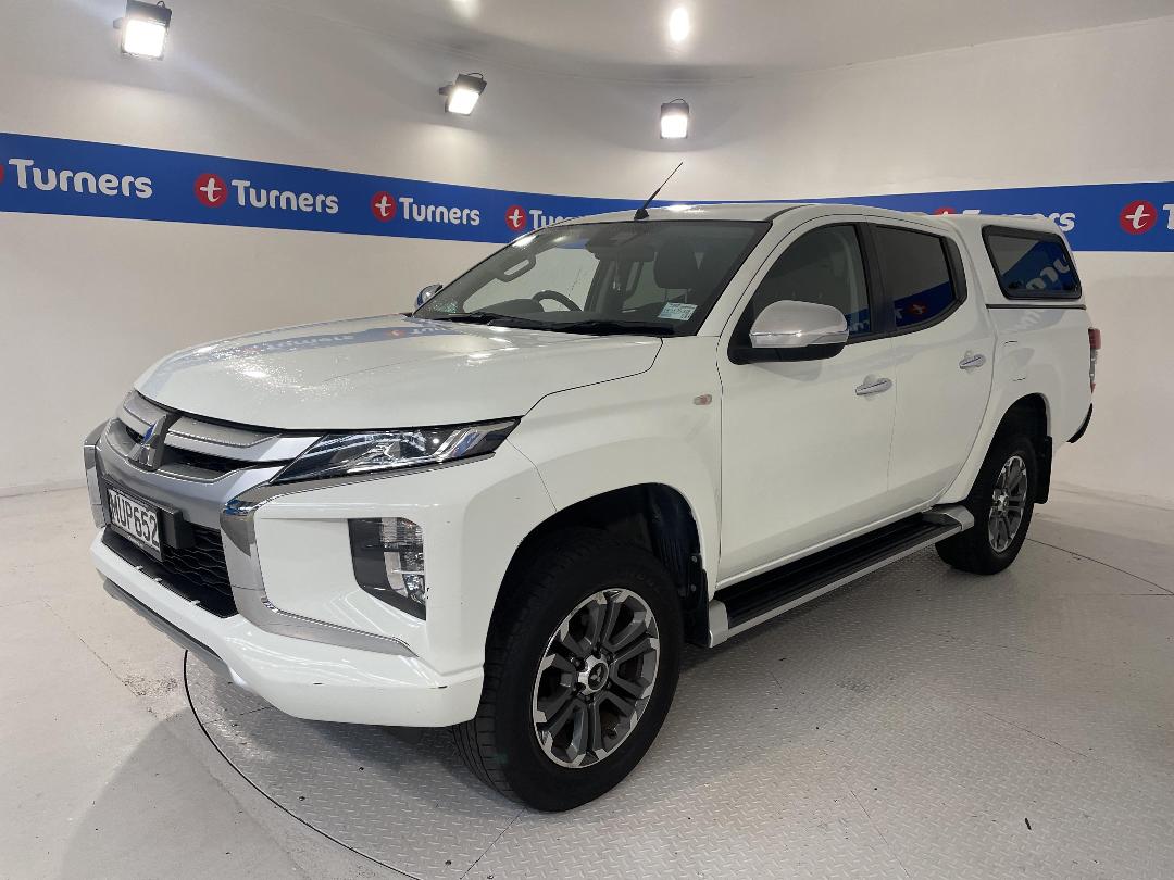 Photo '4' of Mitsubishi Triton