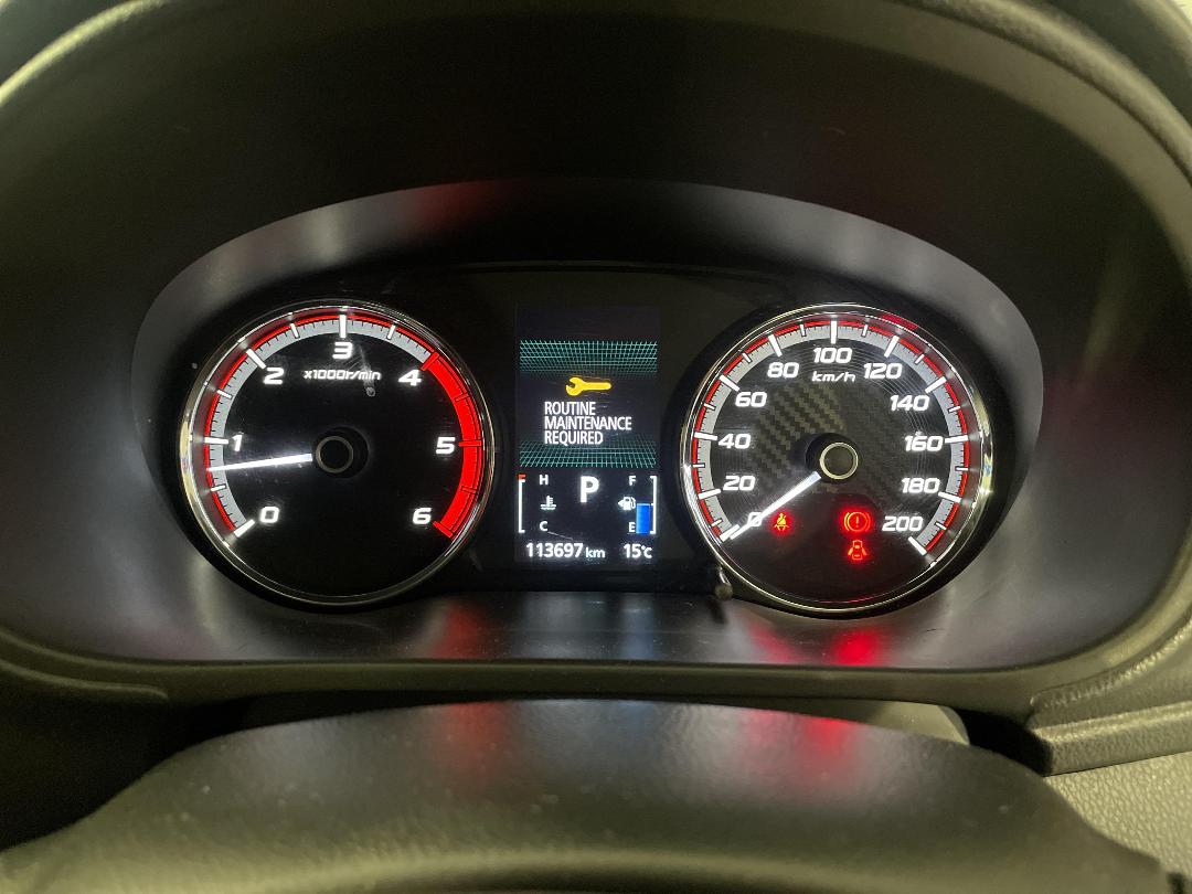 Photo '21' of Mitsubishi Triton