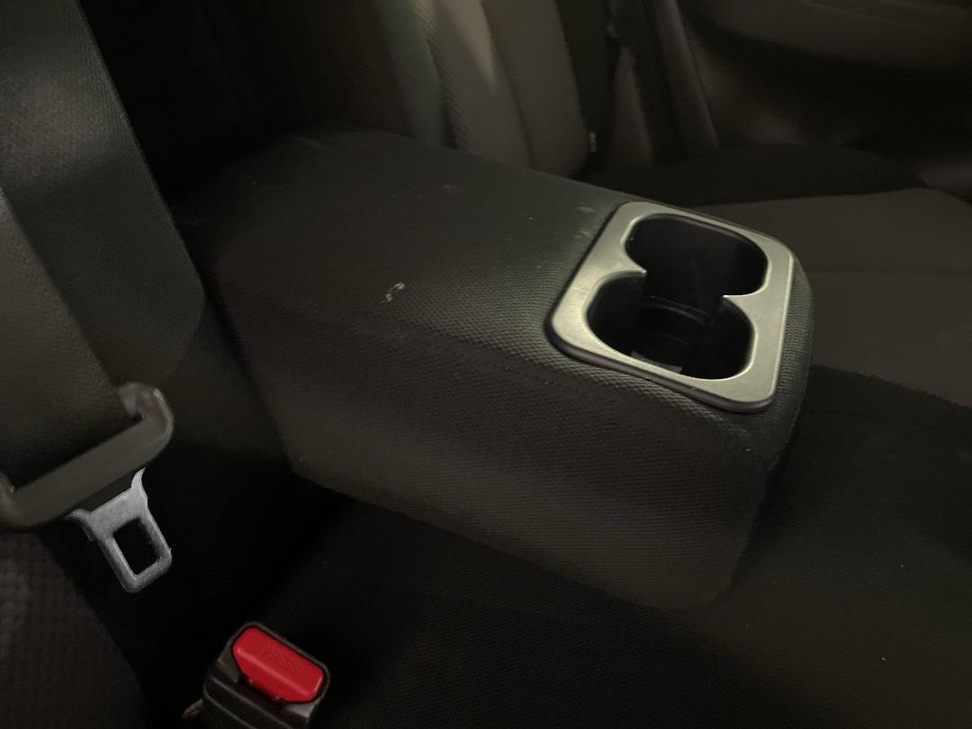 Photo '23' of Mitsubishi Triton