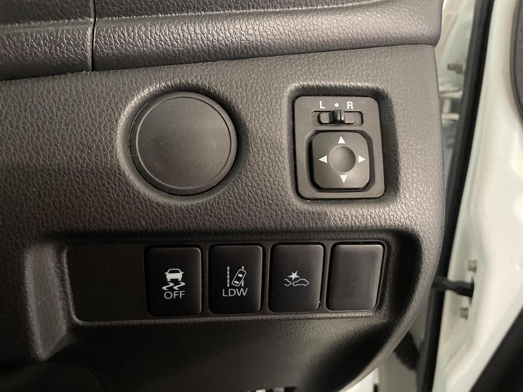 Photo '25' of Mitsubishi Triton