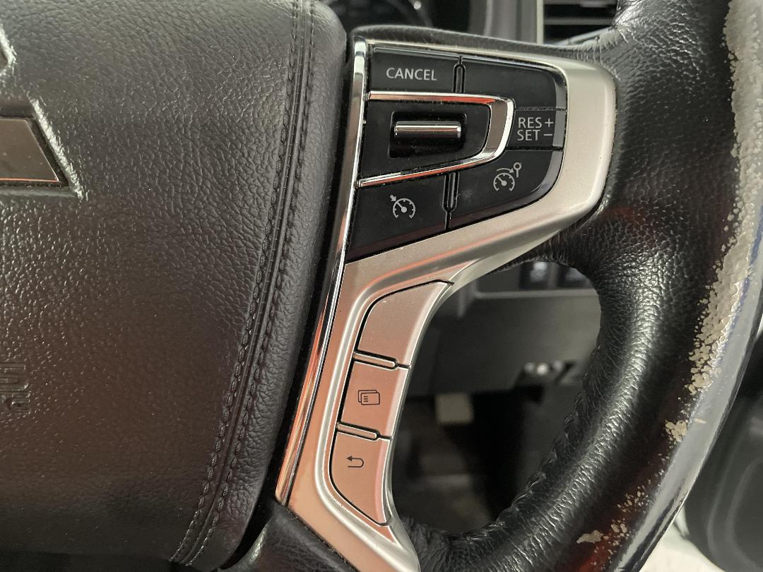 Photo '26' of Mitsubishi Triton