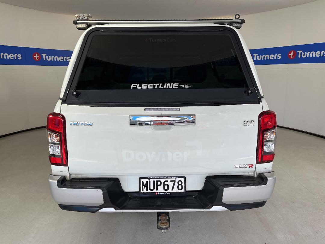 Photo '6' of Mitsubishi Triton