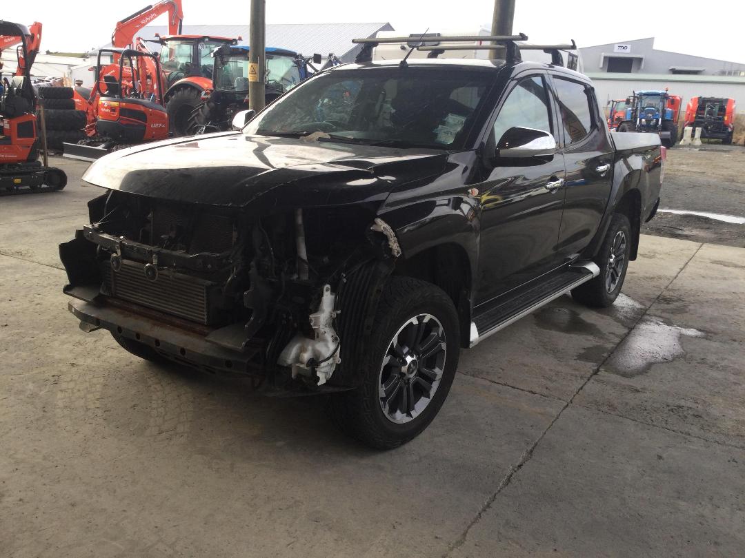 Photo '2' of Mitsubishi Triton DC Glxr 6MT Photo '2' of Mitsubishi Triton DC Glxr 6MT