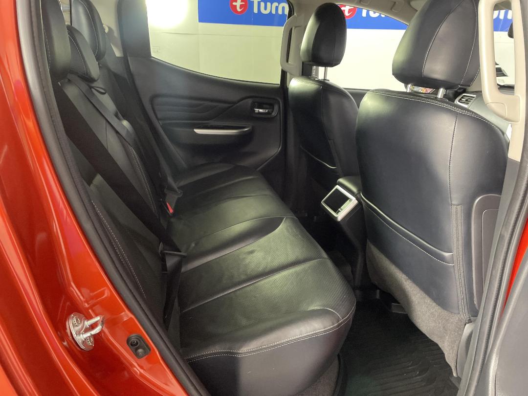 Photo '20' of Mitsubishi Triton