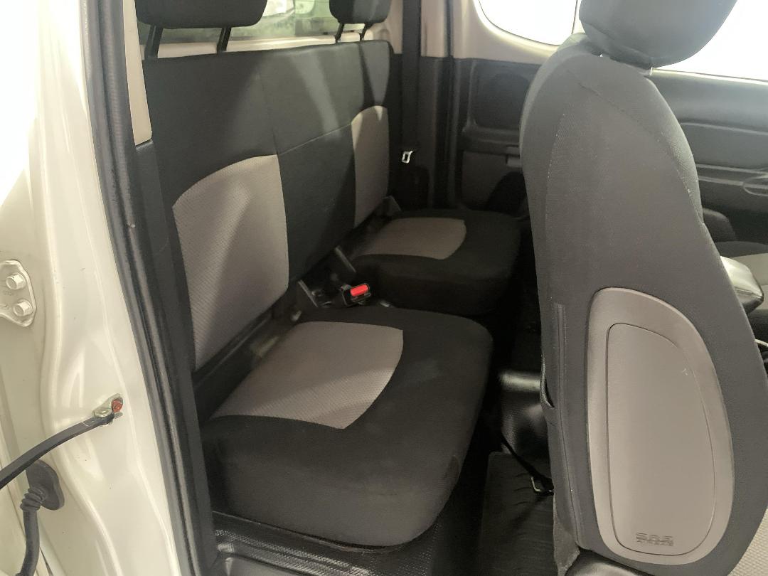 Photo '20' of Mitsubishi Triton